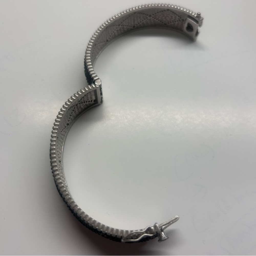 Freida Rothman signature textured hinged bangle new - Picture 10 of 12